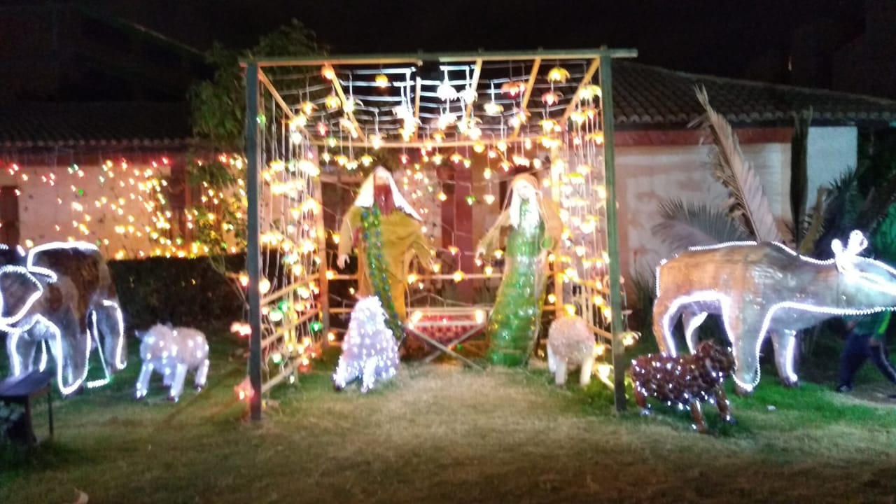 De belén en belén para celebrar la Navidad