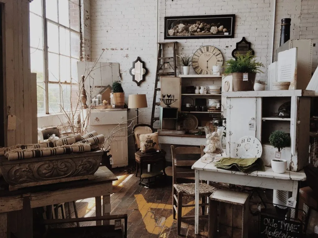 Decoración vintage: cómo incorporar piezas antiguas en tu casa